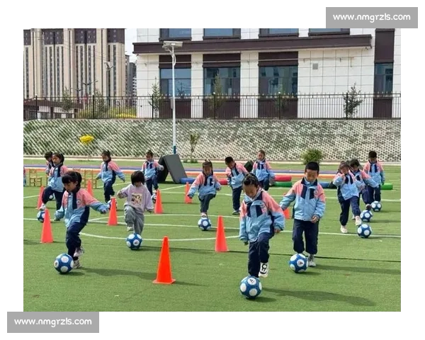 构建新时代校园足球推广与青少年全面发展融合新路径创新模式研究 构建新时代校园足球推广与青少年全面发展融合新路径创新模式研究